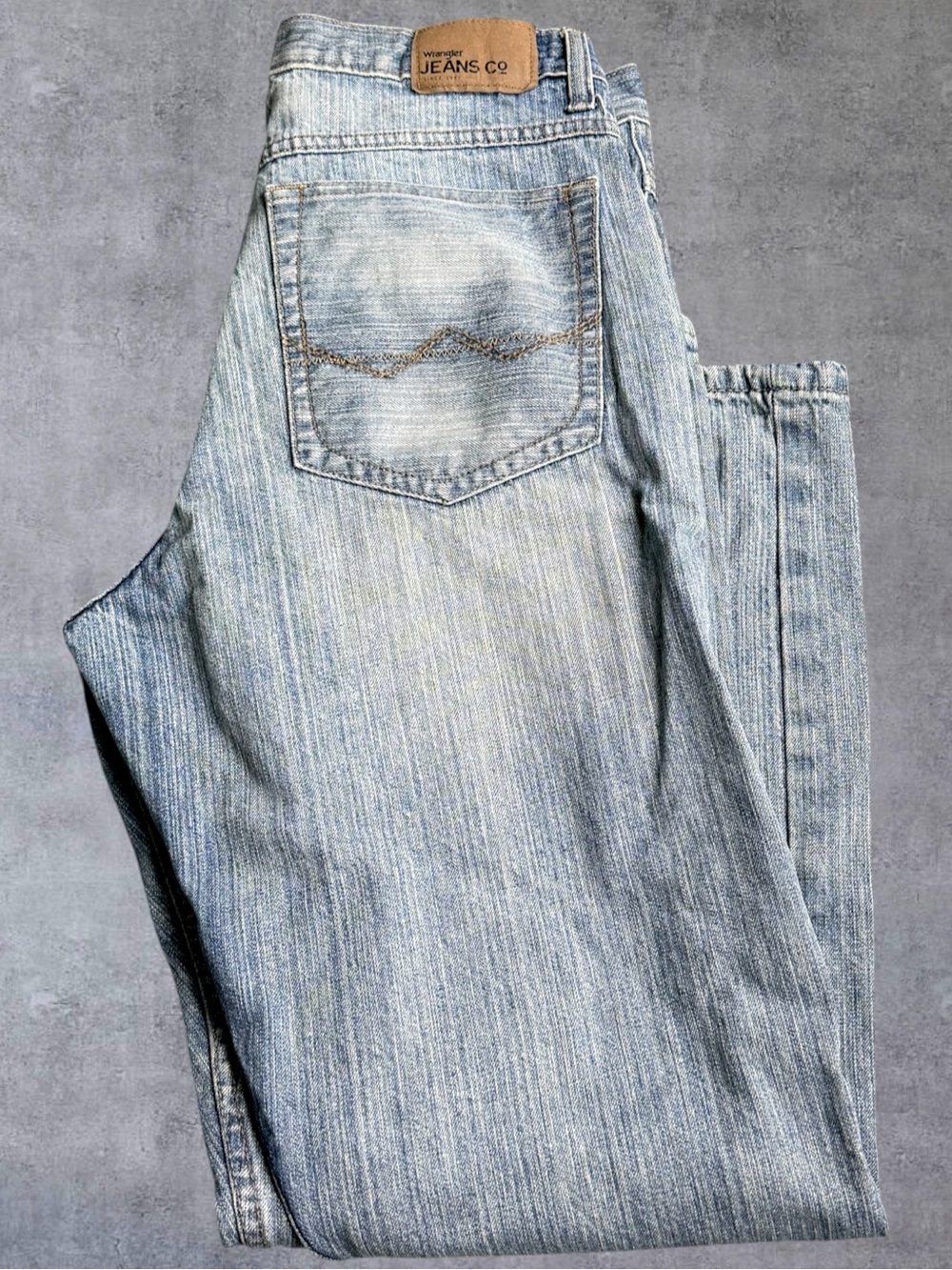 Wrangler Jeans Co Relaxed Boot Mens 33x32 Bootcut Jeans Light Wash 100% Cotton